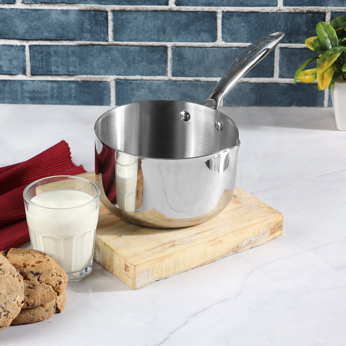 Vinod Platinum Triply Stainless Steel Milkpan - 1.5 Litre, 16 cm | Easy Pour Spout | Tea/Milk/Chai Pan | Rivetted Sturdy Handle | Induction & Gas Base | 5 Year Warranty