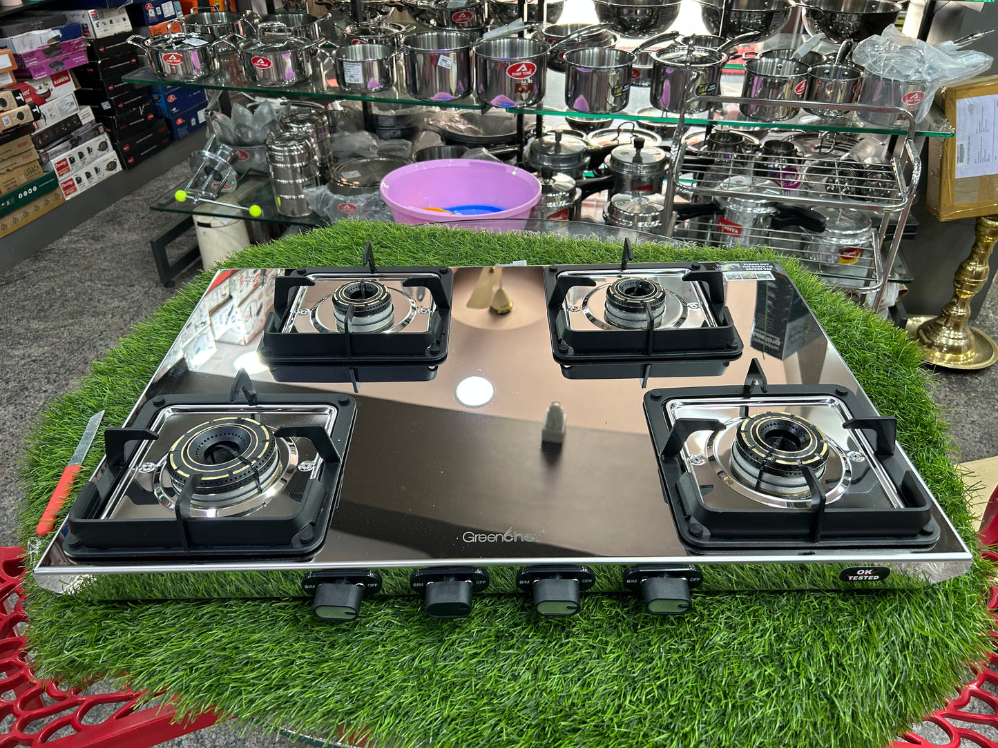 Greenchef Primex 4-Burner Stainless Steel Gas Stove| Free STEEL Cooker 5ltr,3 ltr,2 ltr cooker 

Upgrade your kitchen with the Greenchef Primex 4-Burner Stainless Steel Gas Stove, designed for modern Indian kitchens. Its premium 2mm stainless-steel body,