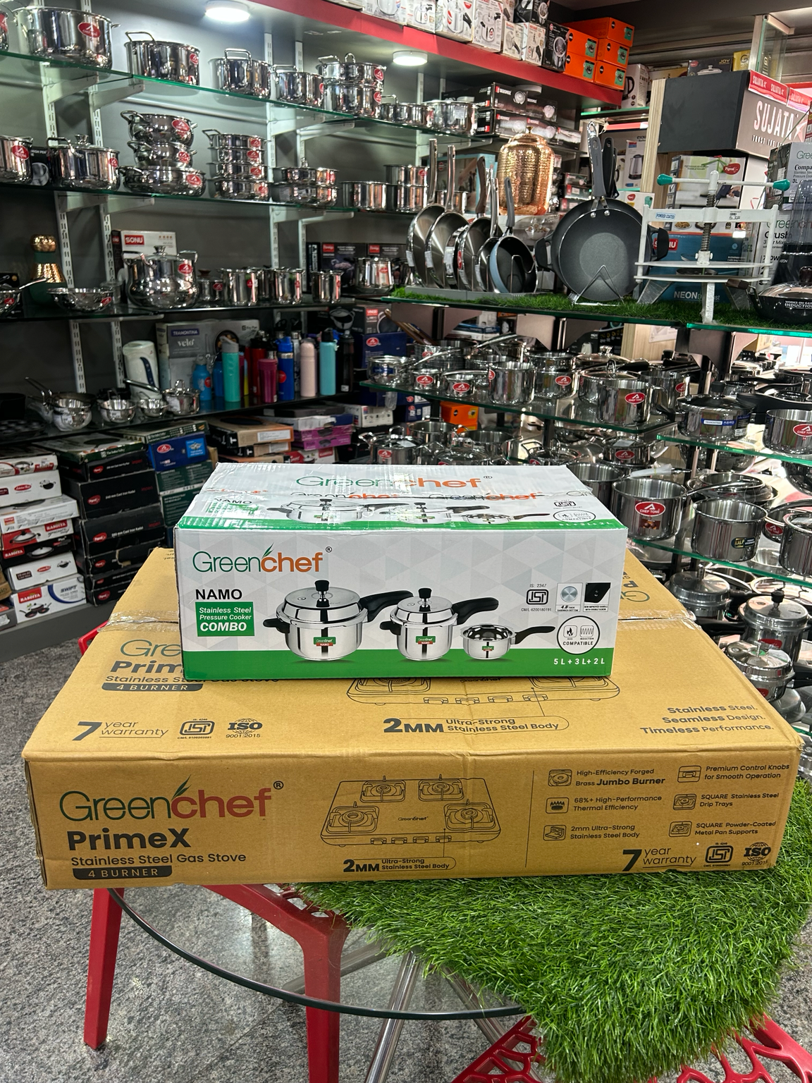 Greenchef Primex 4-Burner Stainless Steel Gas Stove| Free STEEL Cooker 5ltr,3 ltr,2 ltr cooker 

Upgrade your kitchen with the Greenchef Primex 4-Burner Stainless Steel Gas Stove, designed for modern Indian kitchens. Its premium 2mm stainless-steel body,